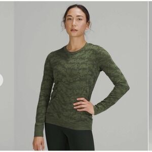 Lululemon Swiftly Breathe Long Sleeve Dot Scape Forest Green Camo Running Top 8